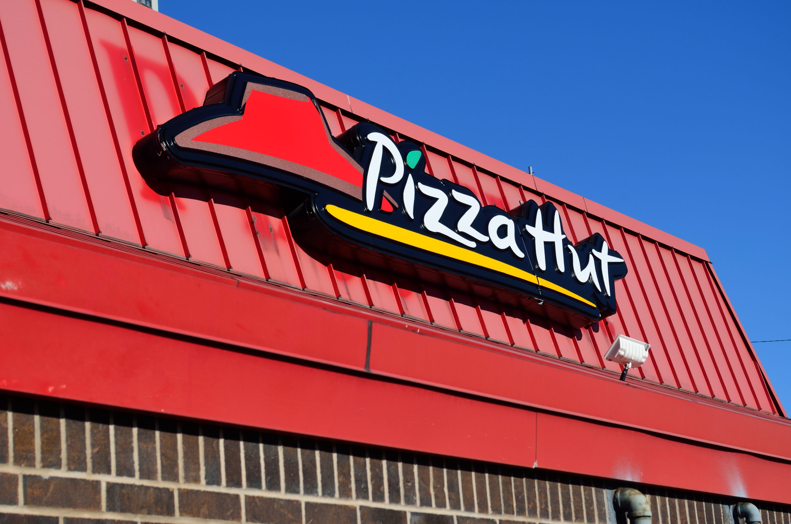 Pizza Hut Prices In Canada Scaled 